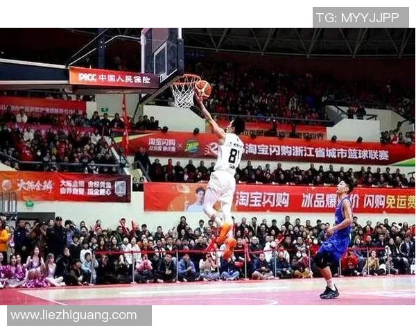 卡塔尔男篮与中国男篮激战正酣谁将赢得这场篮球盛宴