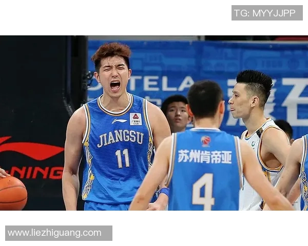 吴冠希:从篮球场上的新星到国家队的中坚力量,如何塑造自己的职业生涯